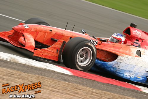Jeroen Bleekemolen in actie op Silverstone